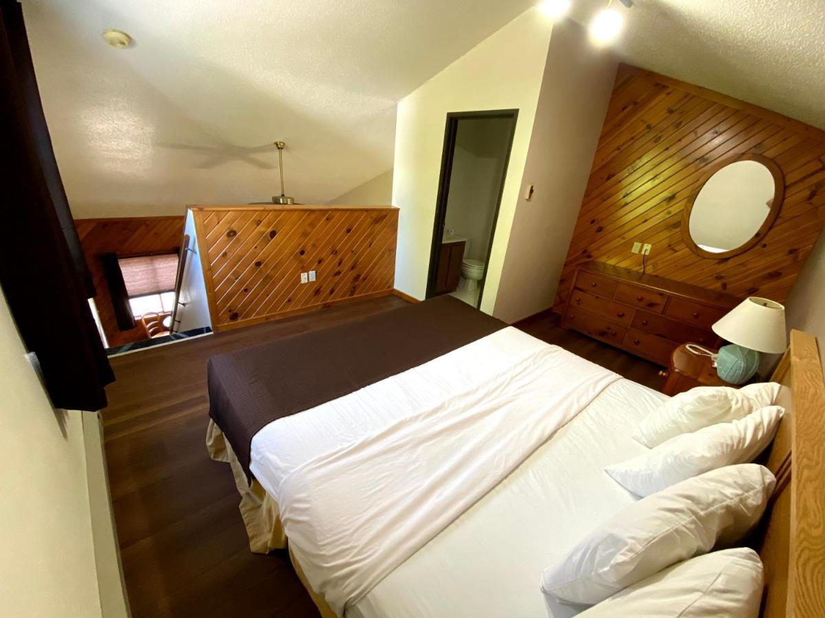 Woodland Inn & Suites Medford Buitenkant foto