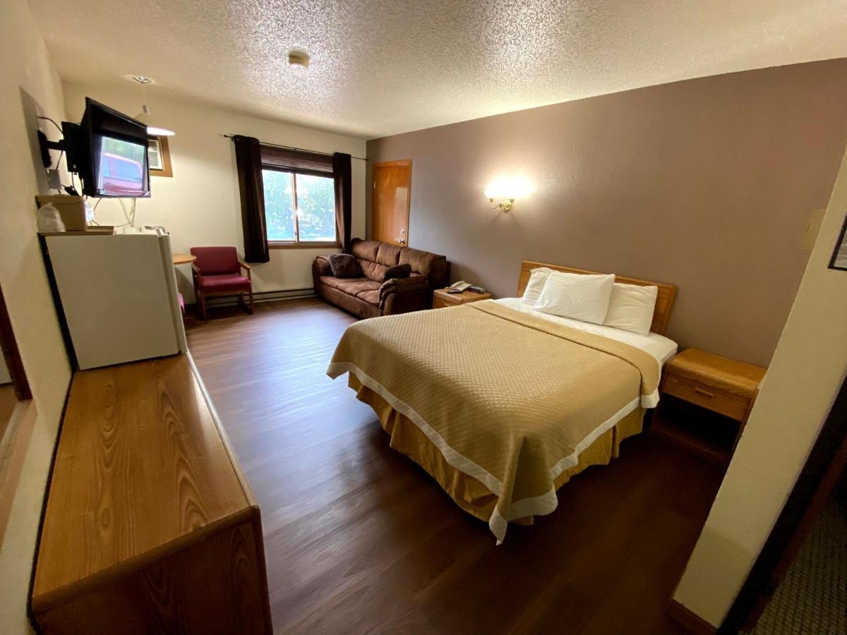 Woodland Inn & Suites Medford Buitenkant foto