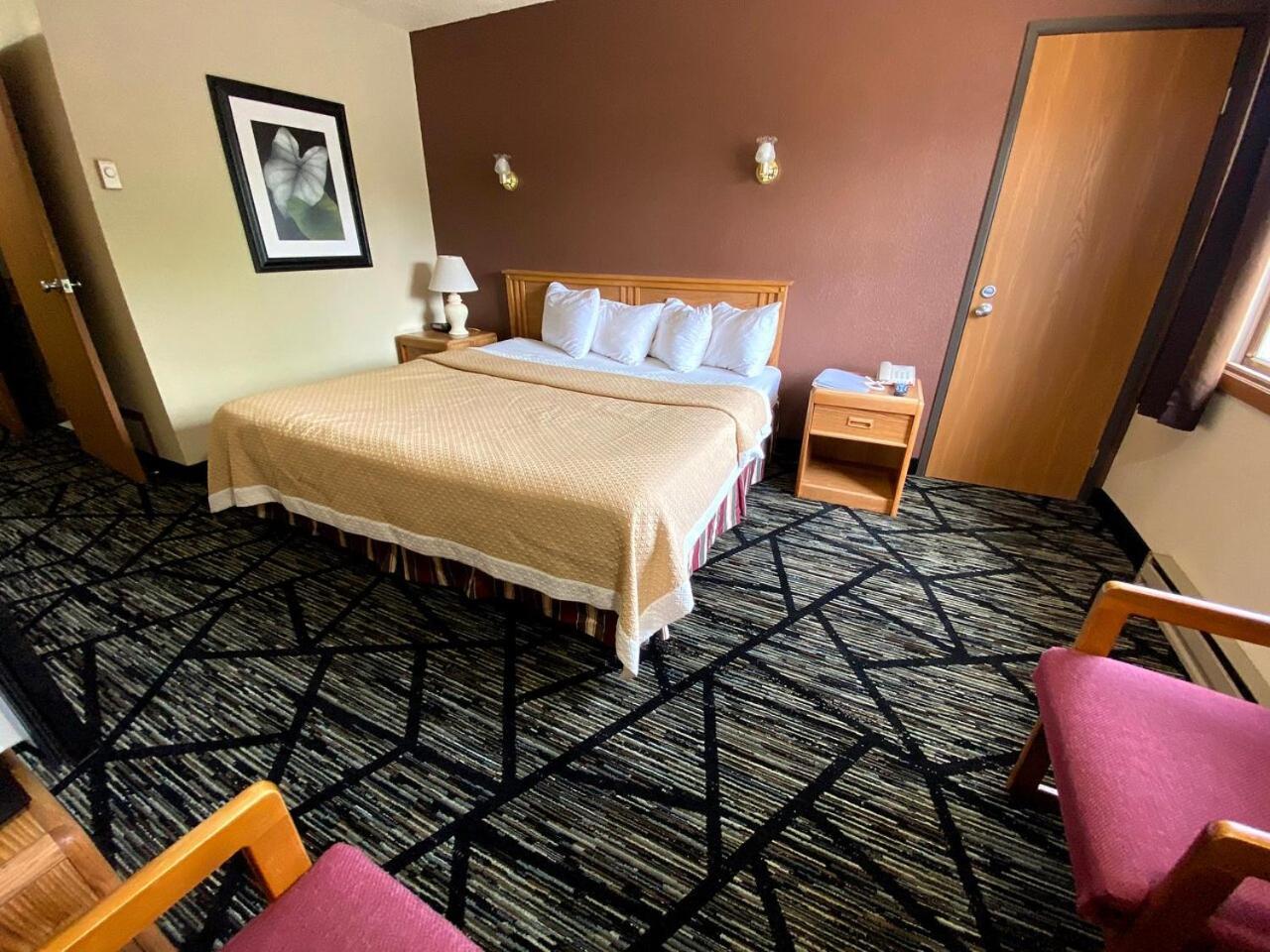 Woodland Inn & Suites Medford Buitenkant foto