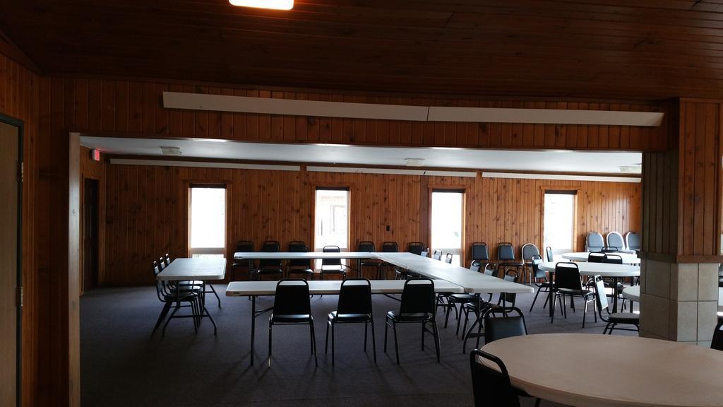 Woodland Inn & Suites Medford Buitenkant foto