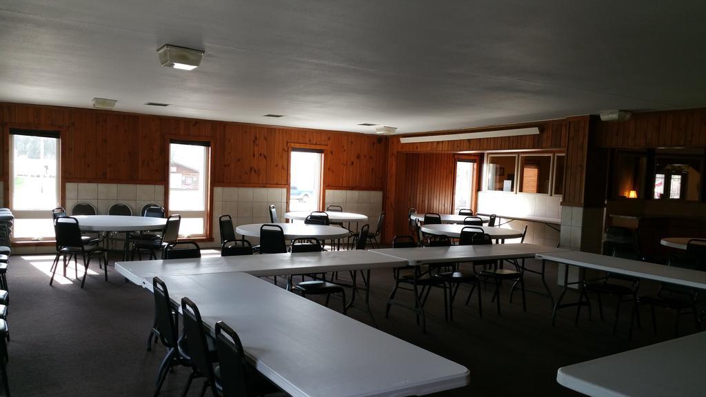 Woodland Inn & Suites Medford Buitenkant foto