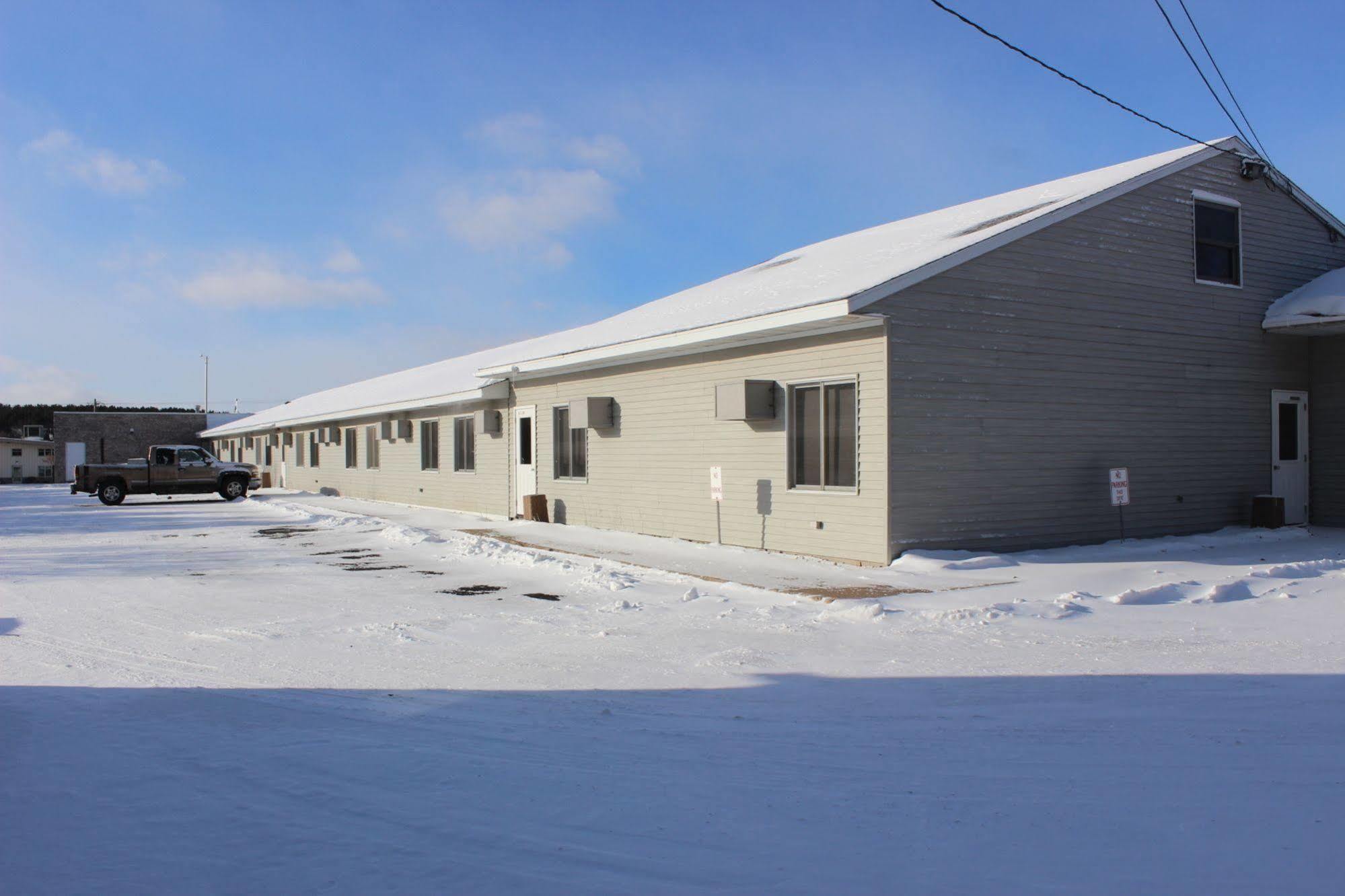 Woodland Inn & Suites Medford Buitenkant foto