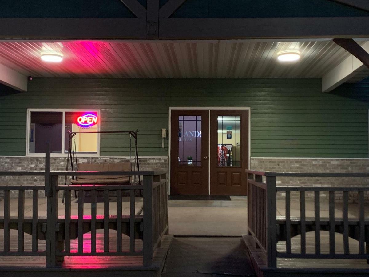 Woodland Inn & Suites Medford Buitenkant foto